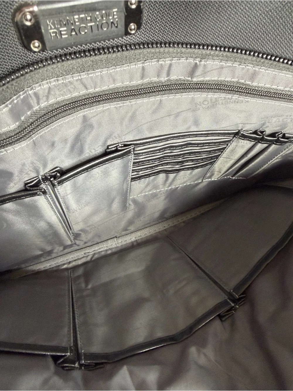 Kenneth Cole Black Business Briefcase with Shoulder Strap R-Tech